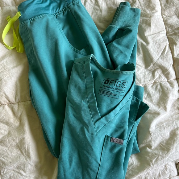 Entire Figs Scrubs Collection for sale! - Picture 12 of 16